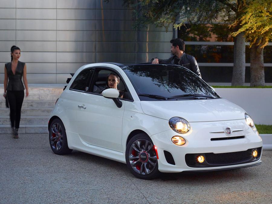  Fiat 500C GQ 2014 года  (US) (фото 4 из 6)
